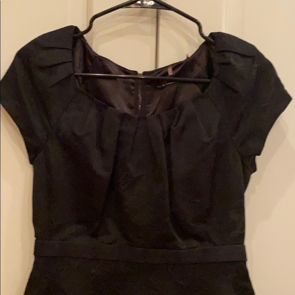 Ellie Tahari dress 2 exquisite